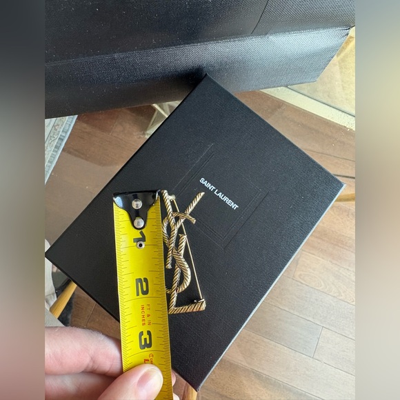 Saint Laurent Cassandre Brooch in Metal Gold Tone Wrapped Cord Texture YSL Logo - Picture 11 of 16